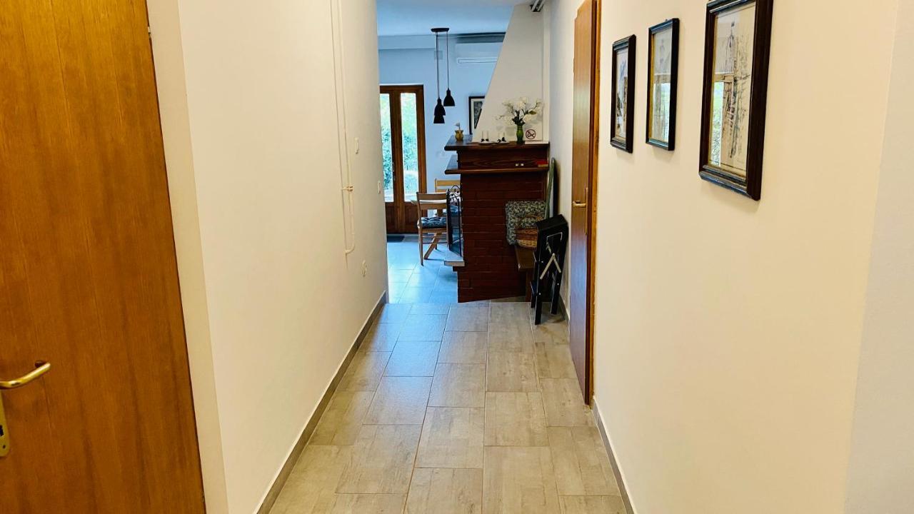 Bilini Garden Apartment Пула Екстериор снимка